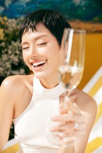 Fashionista Cô Em Trendy (Khánh Linh) là đại sứ thương hiệu cho dòng sản phẩm mới này. 